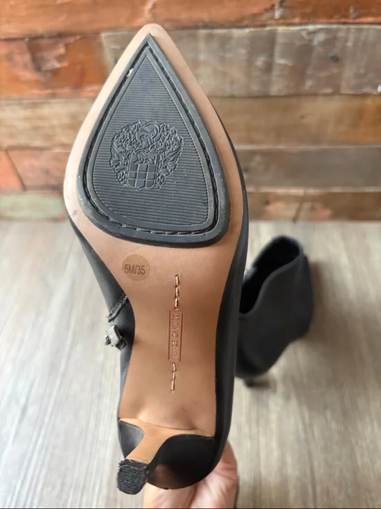 Vince Camuto Black Pointed-Toe Leather Ankle Booties with Side Zip - Picture 5 of 5